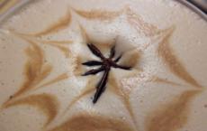 Раф-кофе: история создания и варианты приготовления кофейного напитка